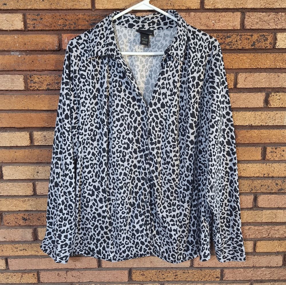 Lane Bryant Size 22 Black and Gray Leopard Button Down Blouse